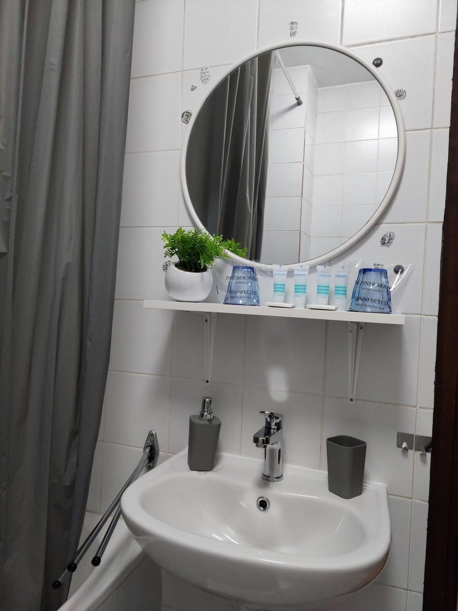 M&M Apartment Велика-Горица Экстерьер фото